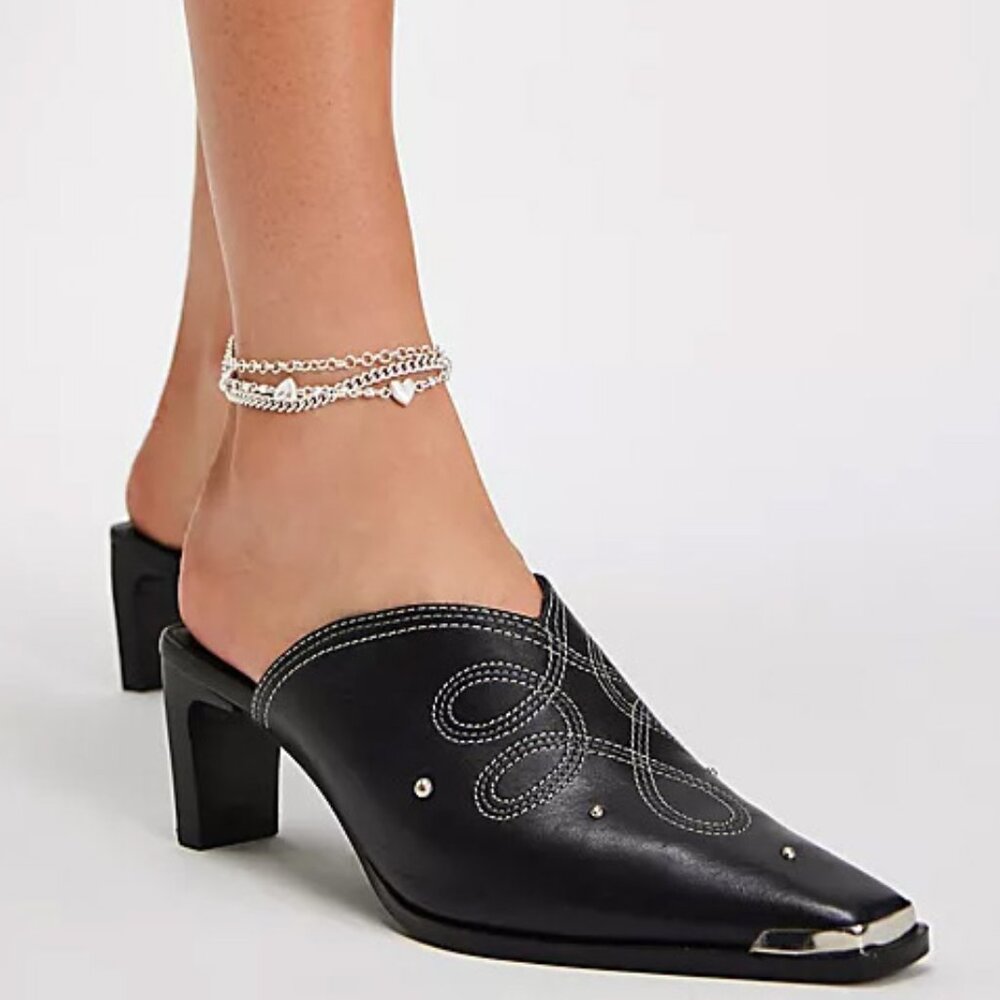 🎉LAST CHANCE🎉 FREE PEOPLE Roxi Metal Tip Mules / Black Leather